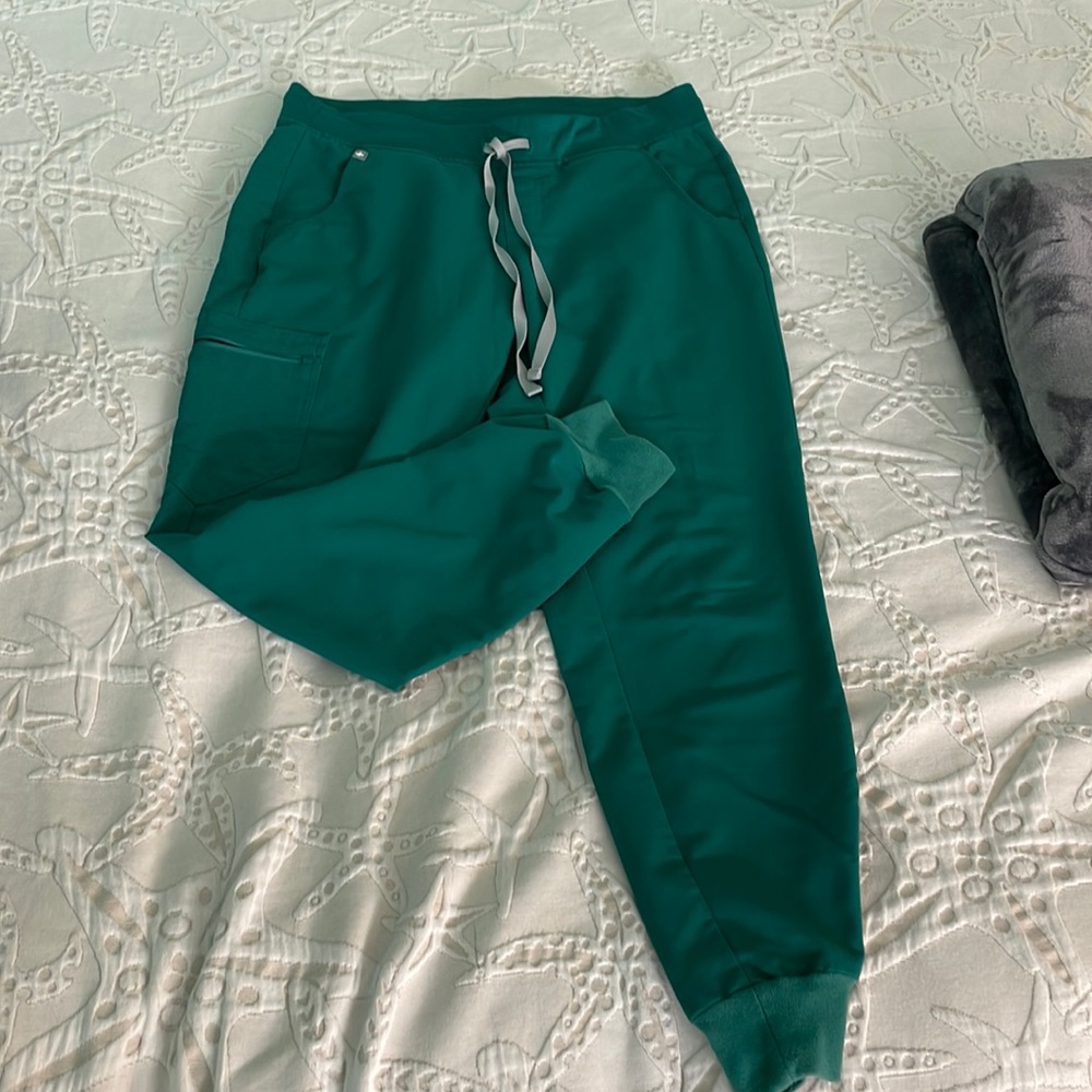 Figs jogger scrub bottoms